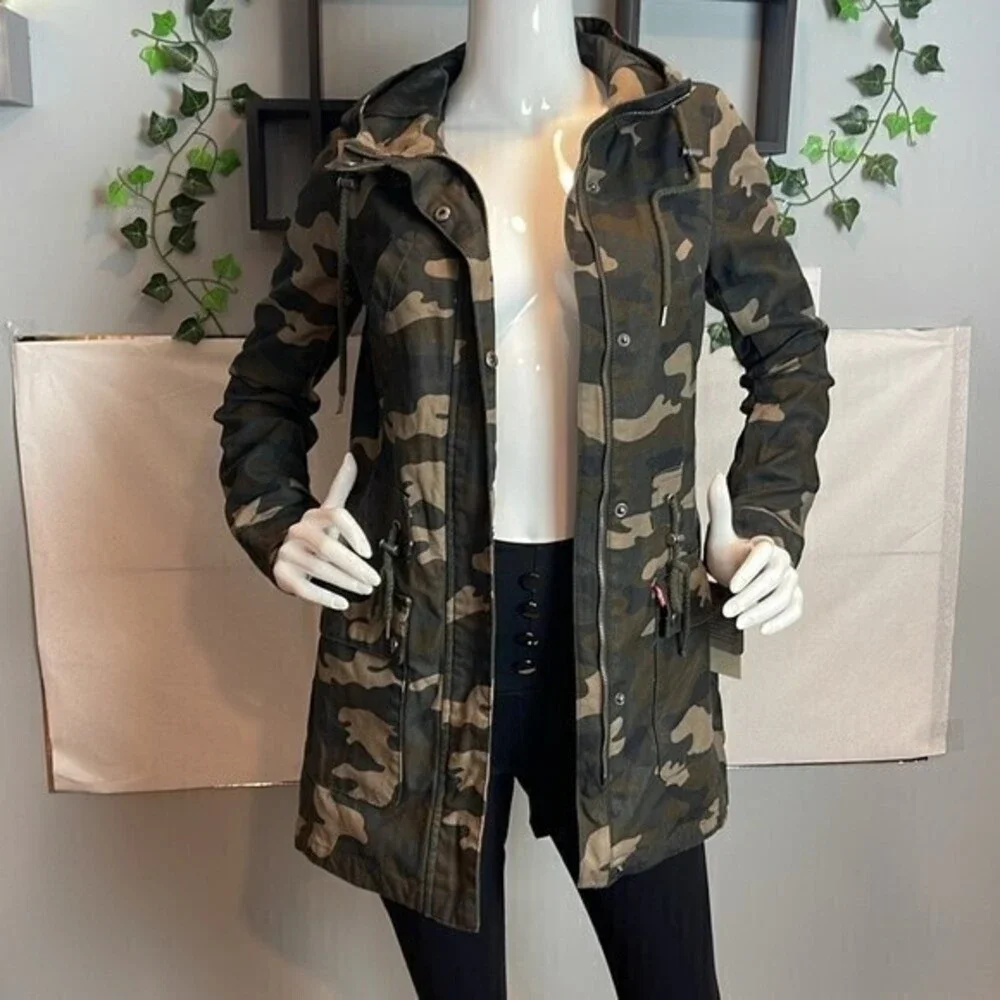 LEVI'S The Jess Cotton‎ Fishtail Hooded Parka Jacket Green Camo Size XS - Picture 7 of 8